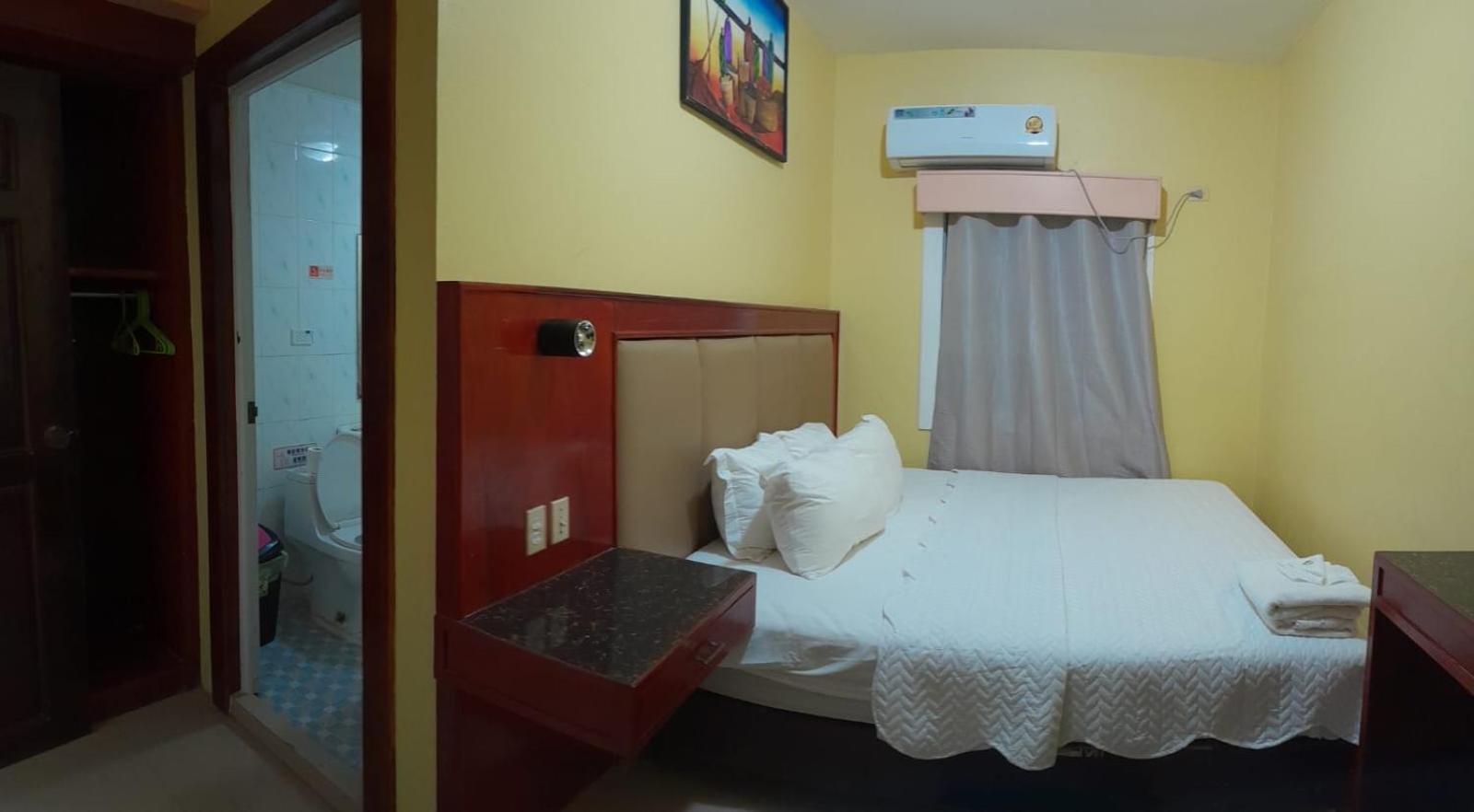 China Town Hotel Caye Caulker Kültér fotó